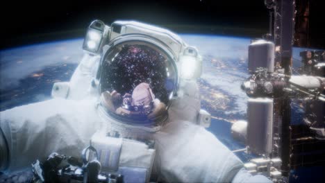 Astronauta-En-La-Caminata-Espacial.-Elementos-De-Esta-Imagen-Proporcionados-Por-La-Nasa